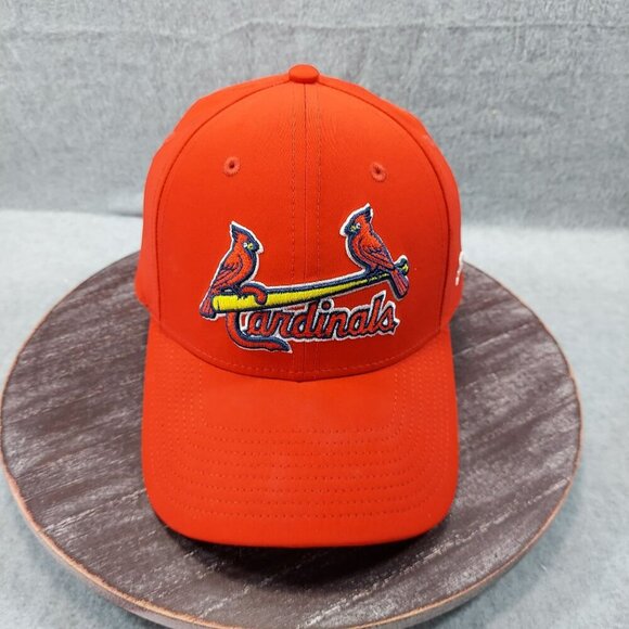 St. Louis Cardinals Red Baseball Cap With Embroidered Logo & Adjustable Strapbac - Picture 1 of 9